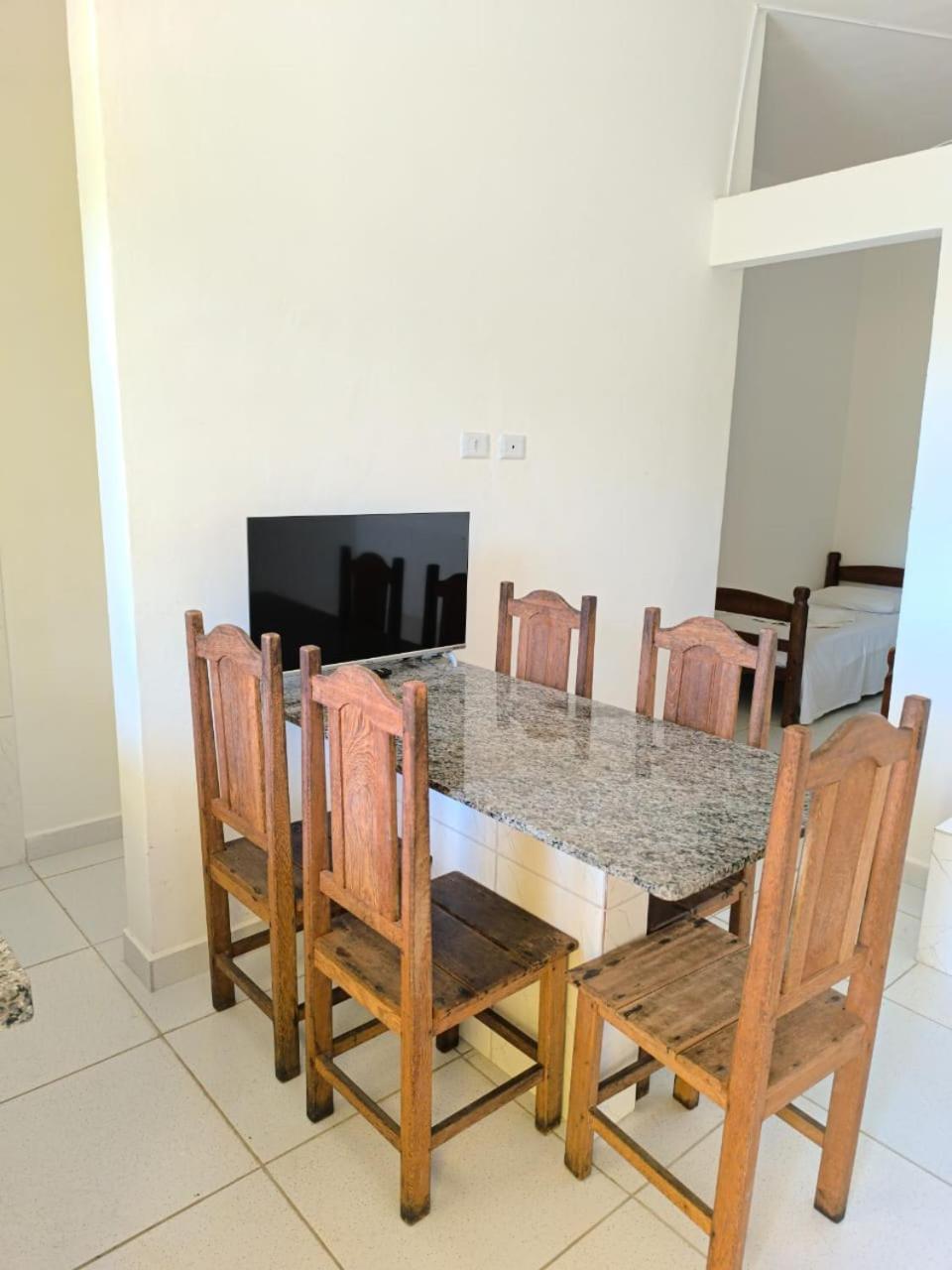 Frente Ao Mar - Suites, Kitnets E Apto * Peruibe