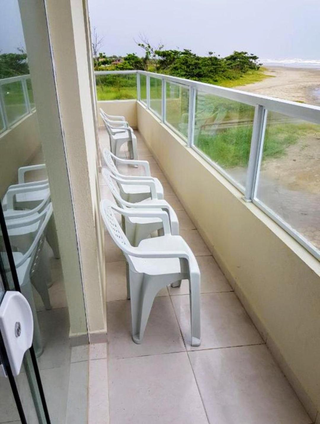 Frente Ao Mar - Suites, Kitnets E Apto * Peruibe